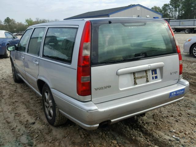 YV1LW558XW2493555 - 1998 VOLVO V70 SILVER photo 3