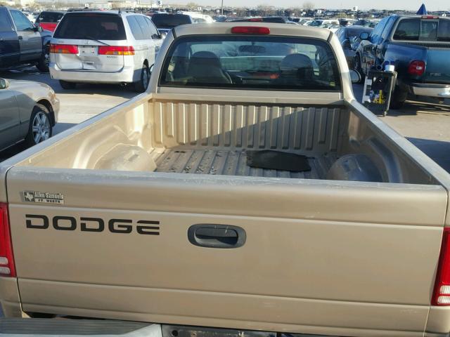 1B7FL16X32S527971 - 2002 DODGE DAKOTA BAS BROWN photo 6