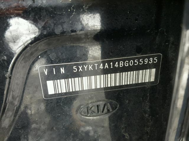 5XYKT4A14BG055935 - 2011 KIA SORENTO BA BLACK photo 10