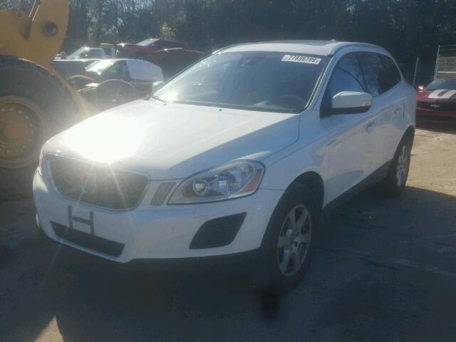 YV4952DL6C2339036 - 2012 VOLVO XC60 3.2 WHITE photo 2