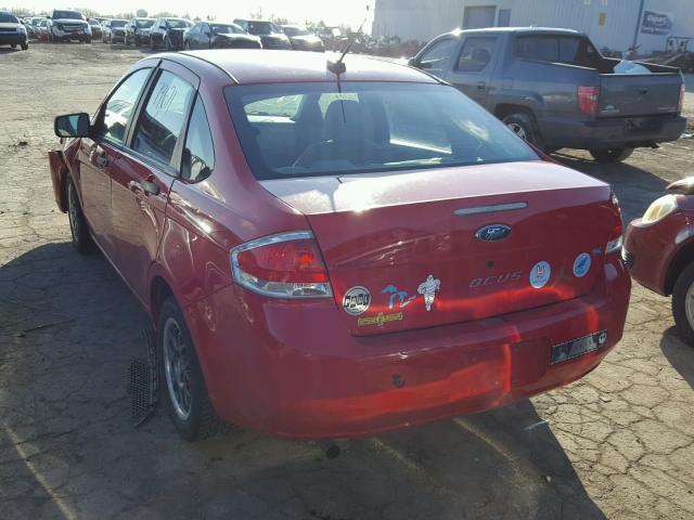 1FAHP34N68W137917 - 2008 FORD FOCUS S/SE RED photo 3