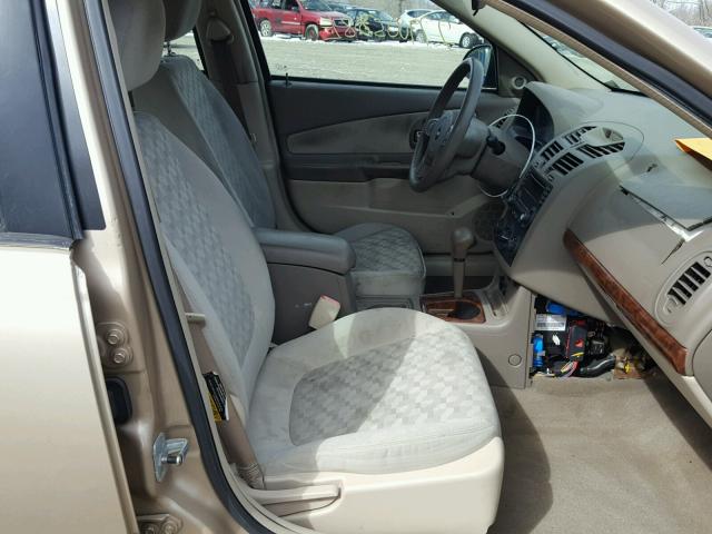 1G1ZT52844F216749 - 2004 CHEVROLET MALIBU LS თაფლისფერი ფოტო 5