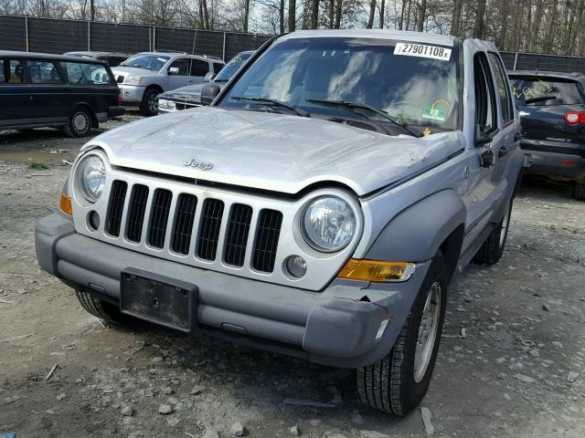 1J4GL48K86W102939 - 2006 JEEP LIBERTY SP SILVER photo 2