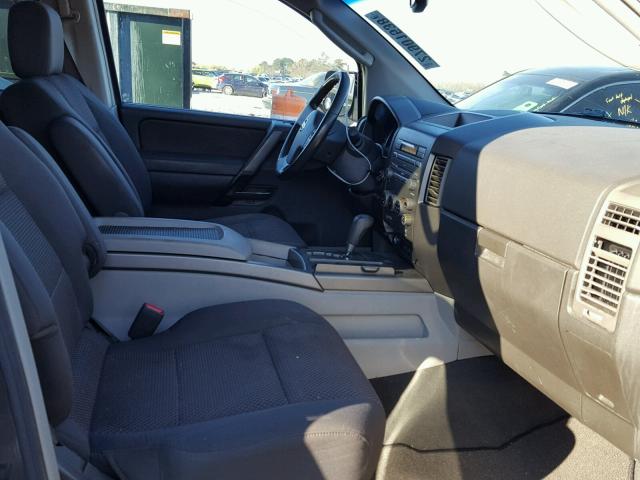 5N1AA08A44N716242 - 2004 NISSAN ARMADA SE GRAY photo 5