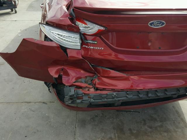 3FA6P0H77GR366013 - 2016 FORD FUSION SE RED photo 9