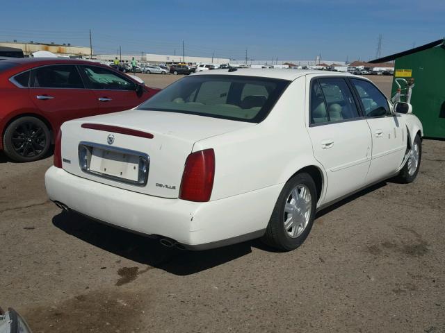 1G6KD54Y45U267963 - 2005 CADILLAC DEVILLE WHITE photo 4