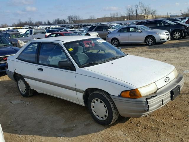 1FAPP11J6NW158909 - 1992 FORD ESCORT LX WHITE photo 9