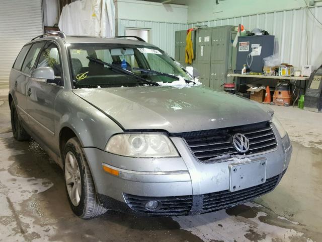 WVWVD63B24E281138 - 2004 VOLKSWAGEN PASSAT GLS GRAY photo 1