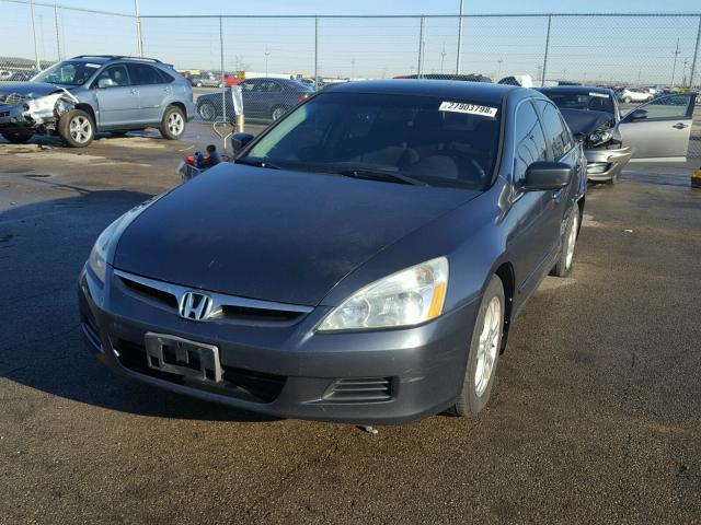 1HGCM553X7A100615 - 2007 HONDA ACCORD SE GRAY photo 2