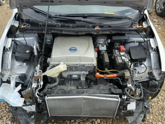 1N4AZ0CP3FC326973 - 2015 NISSAN LEAF S SILVER photo 7