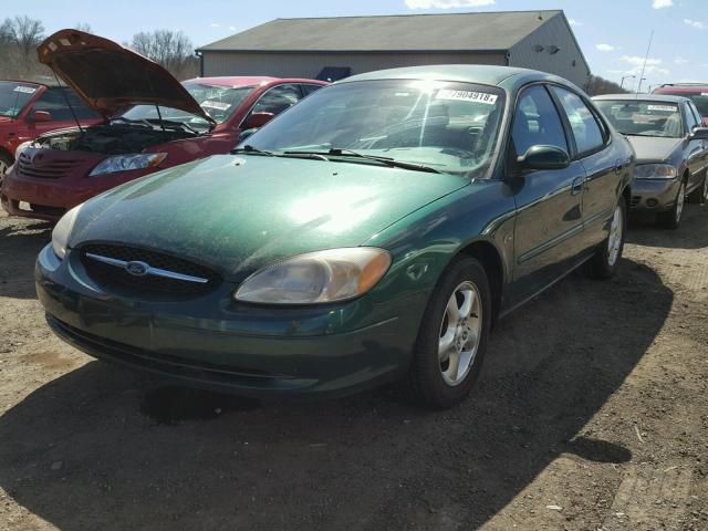 1FAFP5521YA162227 - 2000 FORD TAURUS SES GREEN photo 2