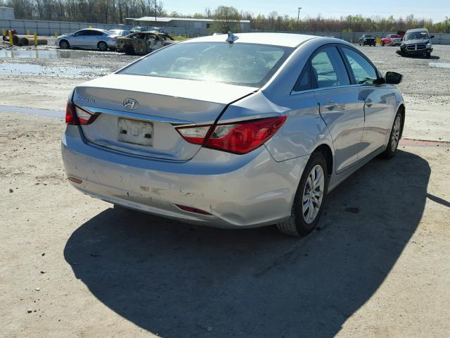 5NPEB4AC8BH040963 - 2011 HYUNDAI SONATA GLS SILVER photo 4