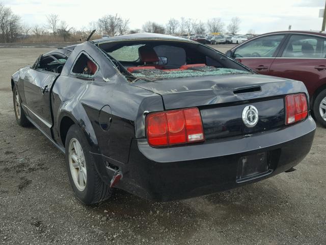 1ZVFT80N565121871 - 2006 FORD MUSTANG BLACK photo 3