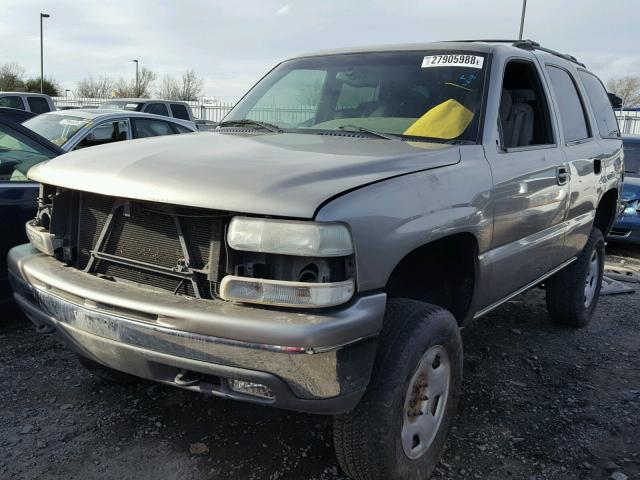 1GNEK13T61R188989 - 2001 CHEVROLET TAHOE K150 TAN photo 2