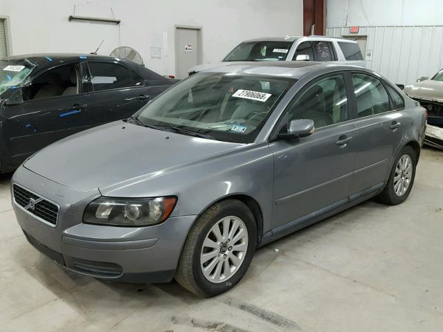 YV1MS382X52068735 - 2005 VOLVO S40 2.4I GRAY photo 2