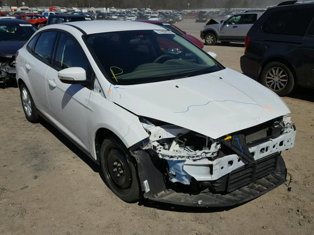 1FADP3F2XFL207953 - 2015 FORD FOCUS SE WHITE photo 1