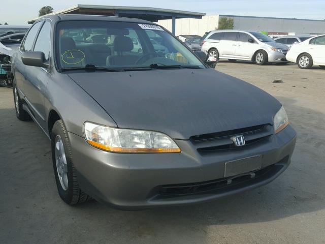 1HGCG165XWA029575 - 1998 HONDA ACCORD EX GRAY photo 1