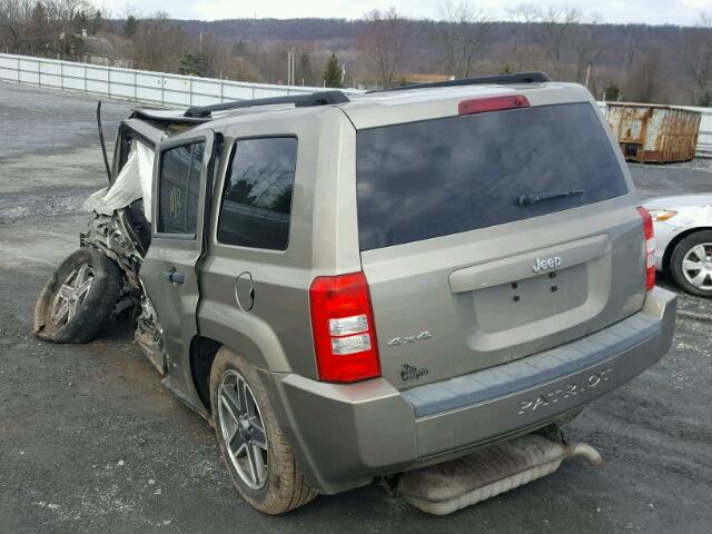 1J8FF28W88D744083 - 2008 JEEP PATRIOT SP GOLD photo 3