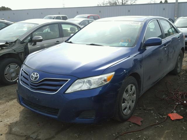 4T4BF3EK8AR047243 - 2010 TOYOTA CAMRY BASE BLUE photo 2