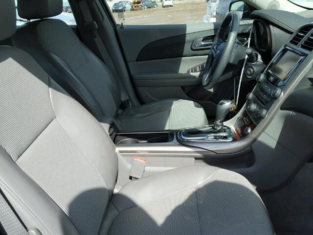 1G11D5RR4DF114506 - 2013 CHEVROLET MALIBU 1LT 银色 照片 5