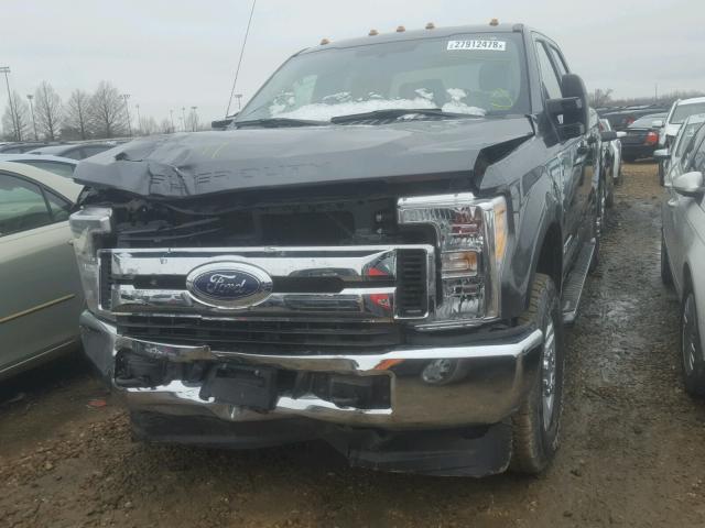 1FT8W3BT5HEC40475 - 2017 FORD F350 SUPER GRAY photo 2