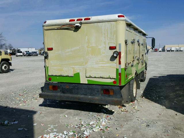 J8DE5B16977903639 - 2007 GMC 5500 W5504 YELLOW photo 4