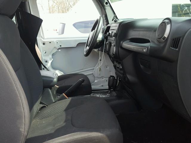 1C4AJWAG3EL186221 - 2014 JEEP WRANGLER S WHITE photo 5