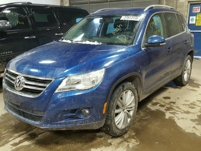 WVGAV9AX9AW000465 - 2010 VOLKSWAGEN TIGUAN S BLUE photo 2