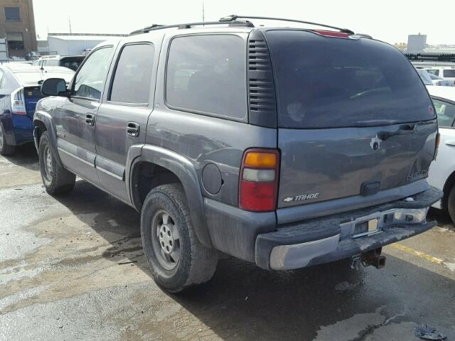 1GNEK13Z02J305549 - 2002 CHEVROLET TAHOE K150 GRAY photo 3