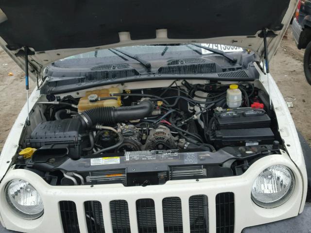 1J4GL48K74W281259 - 2004 JEEP LIBERTY SP WHITE photo 7