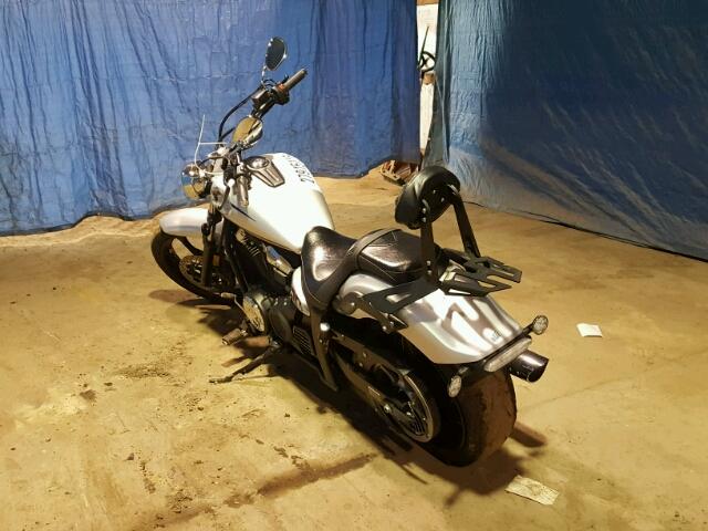 JYAVP33E3FA011244 - 2015 YAMAHA XVS1300 CU SILVER photo 3