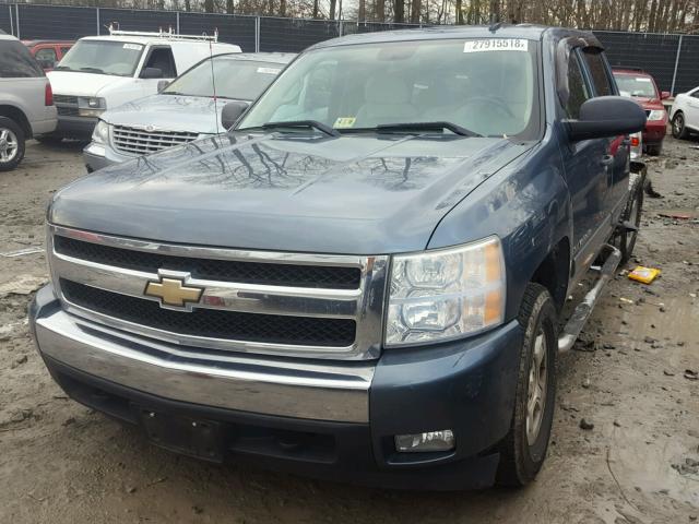 2GCEK13M881132511 - 2008 CHEVROLET SILVERADO BLUE photo 2