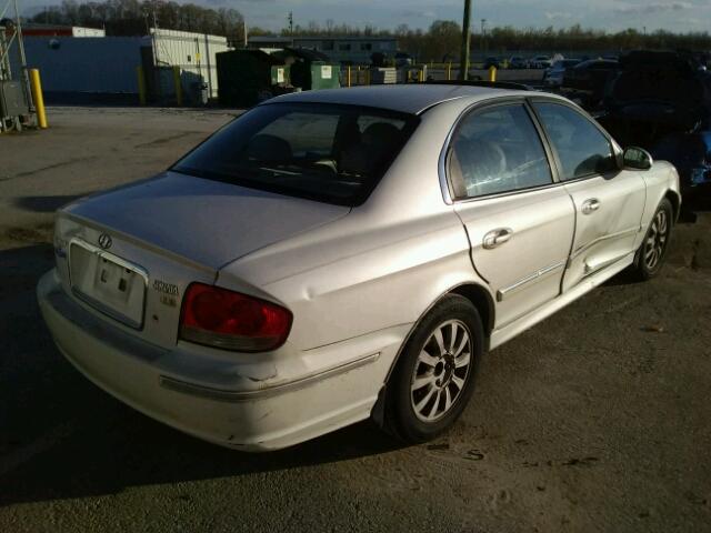 KMHWF35H02A594607 - 2002 HYUNDAI SONATA GLS WHITE photo 4