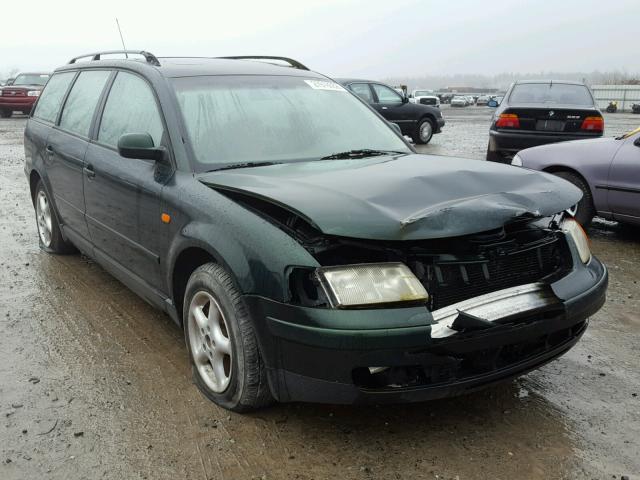 WVWNA63B6WE396630 - 1998 VOLKSWAGEN PASSAT GLS GREEN photo 1