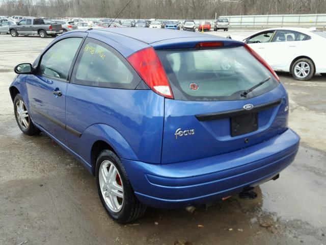 3FAFP31304R115063 - 2004 FORD FOCUS ZX3 BLUE photo 3