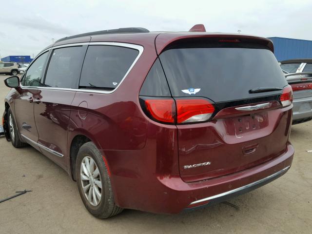 2C4RC1BG8HR592067 - 2017 CHRYSLER PACIFICA T RED photo 3