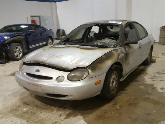 1FALP53S6VG232710 - 1997 FORD TAURUS LX GRAY photo 2