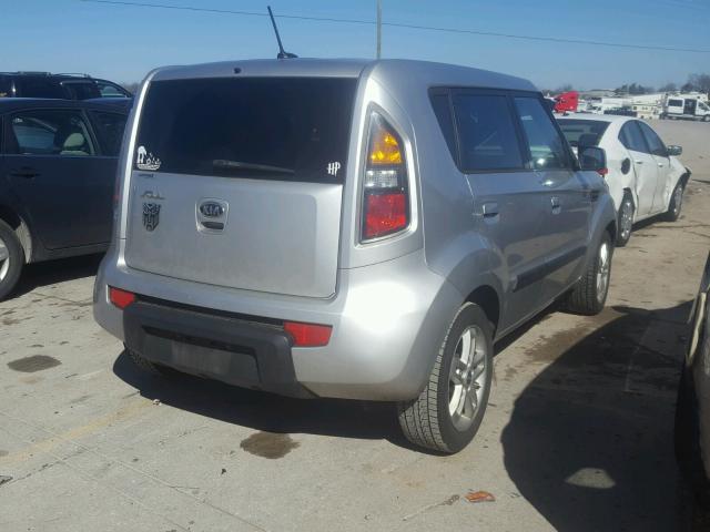 KNDJT2A29A7161687 - 2010 KIA SOUL + SILVER photo 4