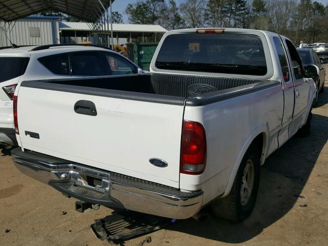 1FTZX17W5WNC03027 - 1998 FORD F150 WHITE photo 4