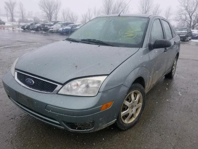 1FAFP34N25W166995 - 2005 FORD FOCUS ZX4 GREEN photo 2