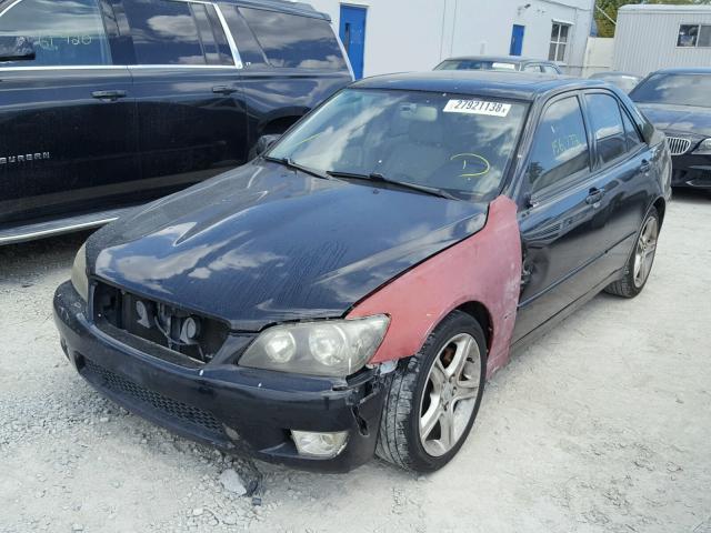 JTHBD192020034092 - 2002 LEXUS IS 300 BLACK photo 2