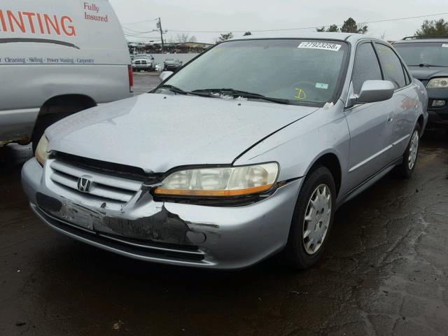 1HGCG66551A140315 - 2001 HONDA ACCORD LX SILVER photo 2