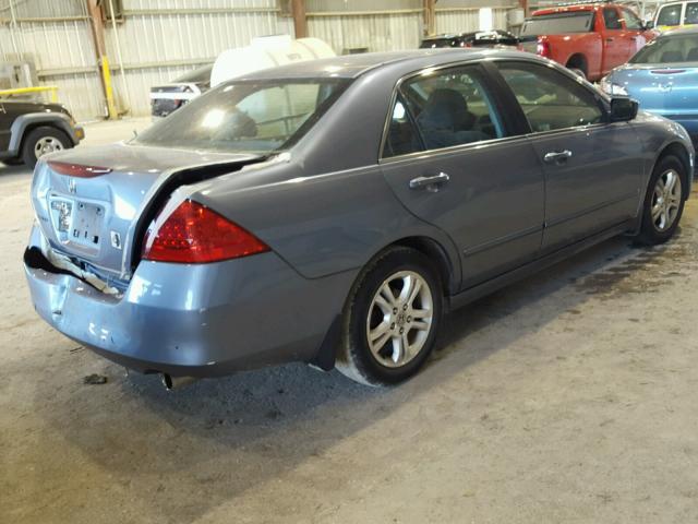 1HGCM56367A094343 - 2007 HONDA ACCORD SE BLUE photo 4