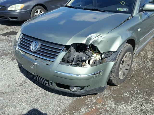 WVWPD63B81P293268 - 2001 VOLKSWAGEN PASSAT GLS GREEN photo 9