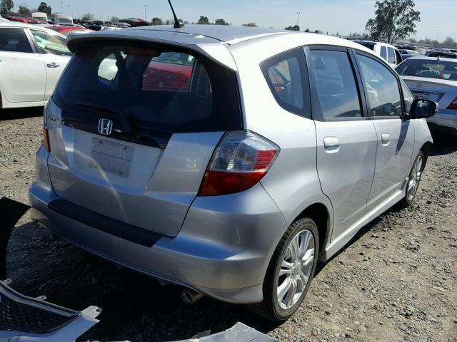 JHMGE8H50BC025866 - 2011 HONDA FIT SPORT SILVER photo 4