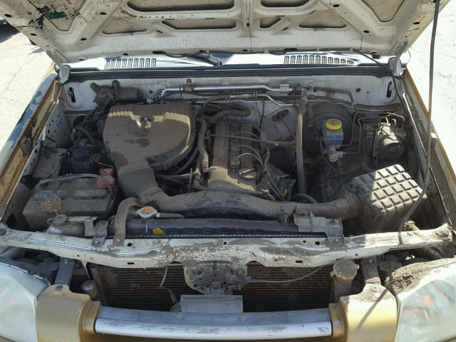 1N6DD26TX3C452847 - 2003 NISSAN FRONTIER K GOLD photo 7