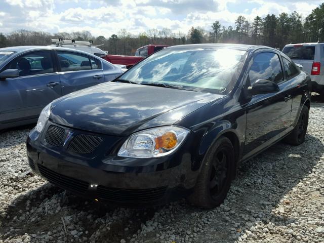 1G2AL15F677229819 - 2007 PONTIAC G5 BLACK photo 2