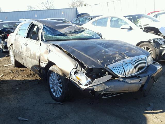 1LNHM82W73Y627223 - 2003 LINCOLN TOWN CAR S BEIGE photo 1