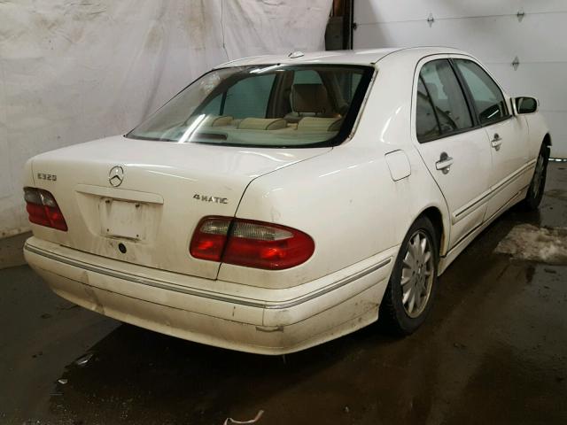 WDBJF82JX2X069889 - 2002 MERCEDES-BENZ E 320 4MAT WHITE photo 4