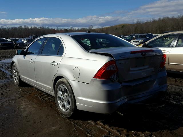 3FAHP0HG1AR390422 - 2010 FORD FUSION SE SILVER photo 3